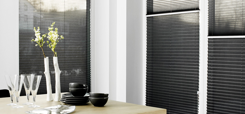 Plissée noir Plissé avec tissu noir